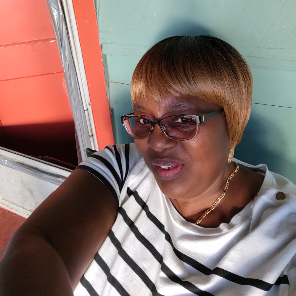 Meet your Posher, Deborah